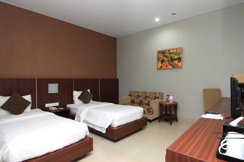 Grand Hatika Hotel Tanjung Pandan Esterno foto