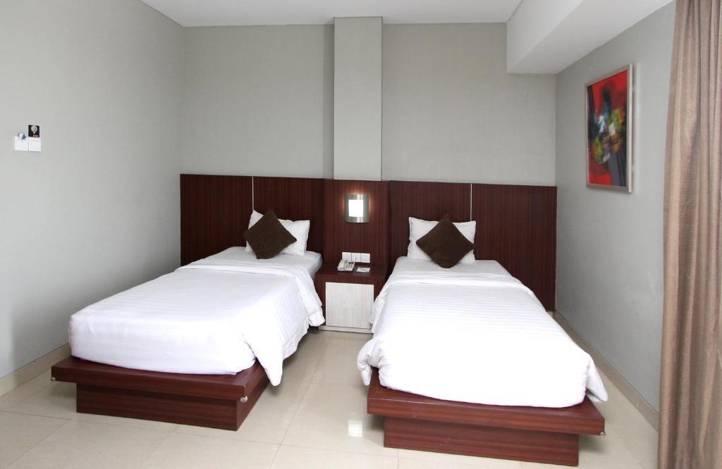 Grand Hatika Hotel Tanjung Pandan Esterno foto