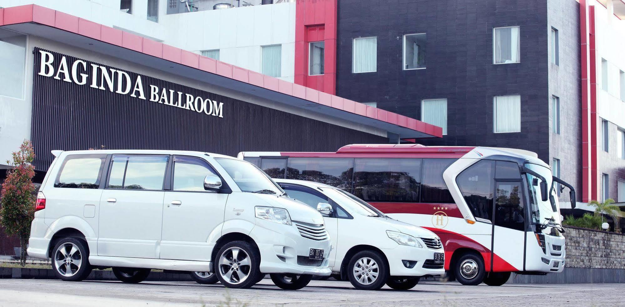 Grand Hatika Hotel Tanjung Pandan Esterno foto